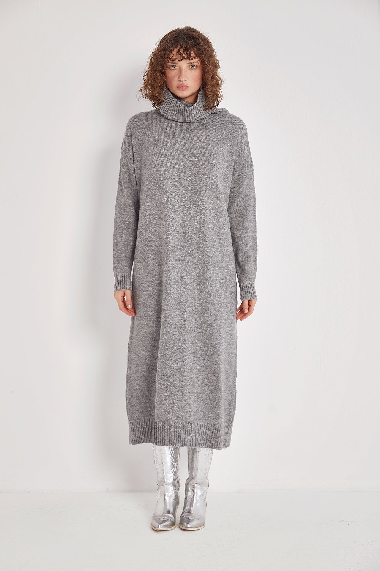 Turtleneck Knit Dress – Qoza Turtleneck Knit Dress – Qoza