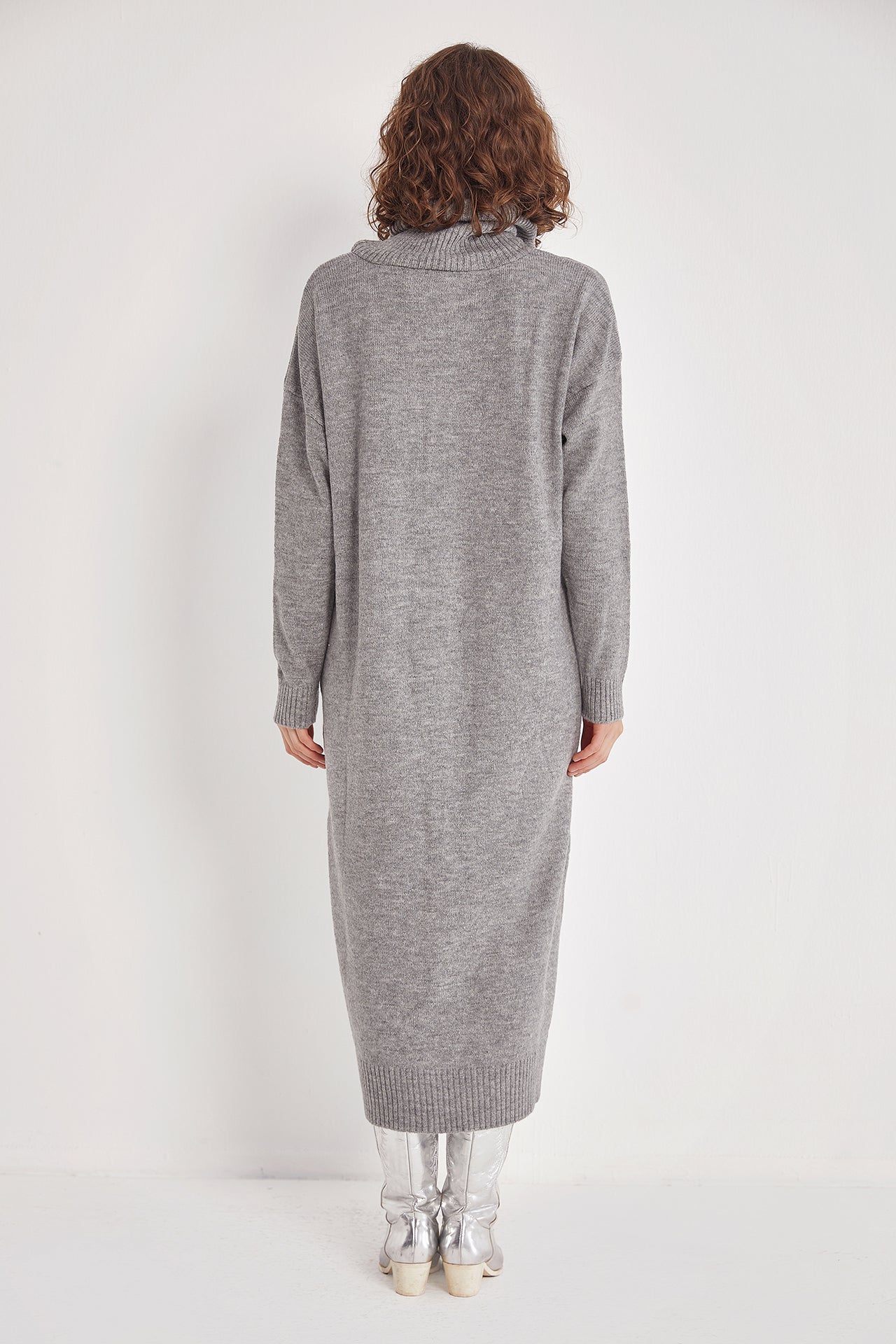 Turtleneck Knit Dress – Qoza